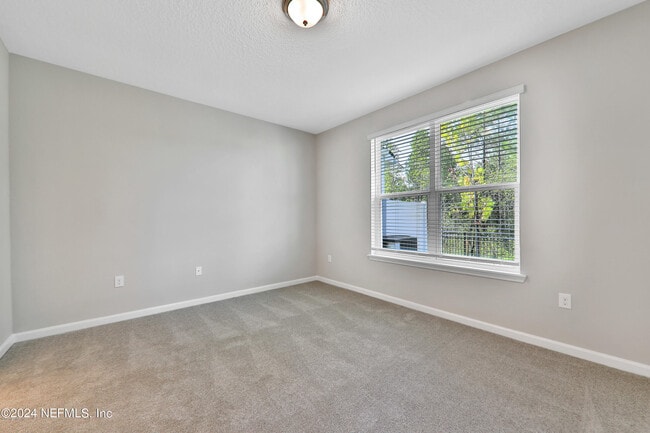 Building Photo - 363 Tamar Ct