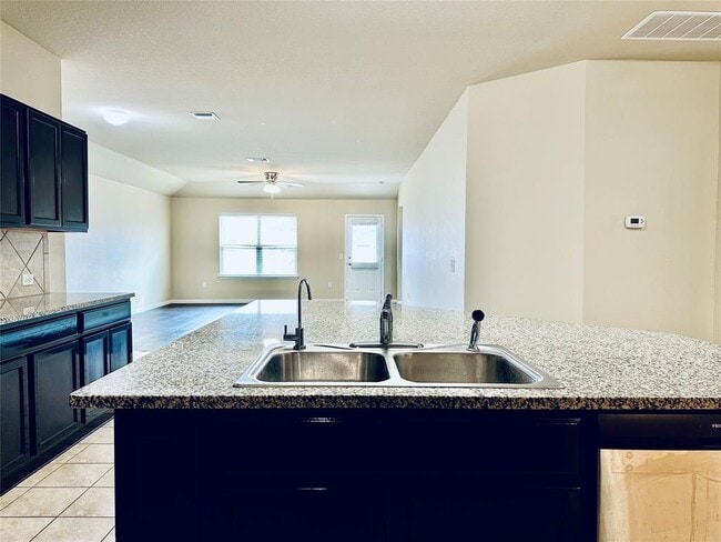 Building Photo - 708 Kaluga Trl