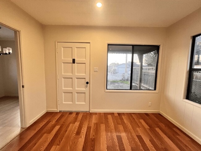 Building Photo - 26786 Clarkford St