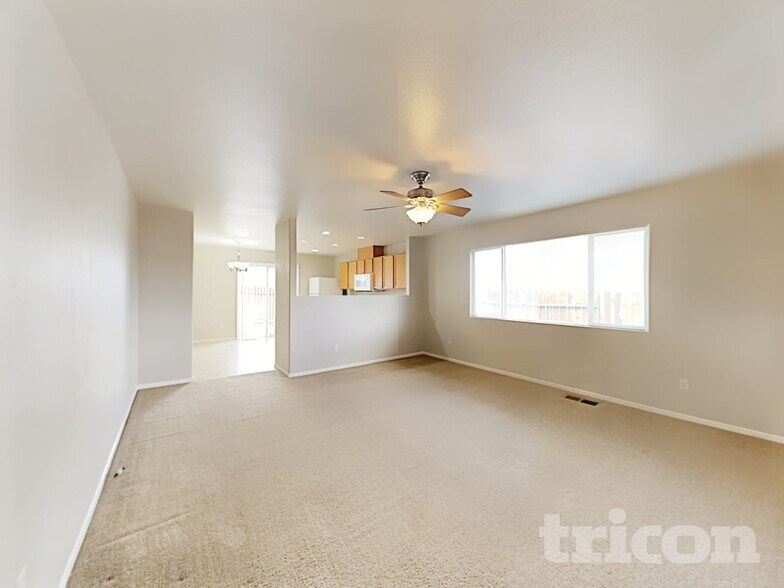 Building Photo - 7711 Mariner Cove Dr