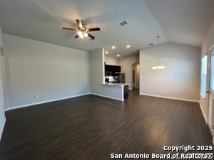 Building Photo - 621 Heathers Wy