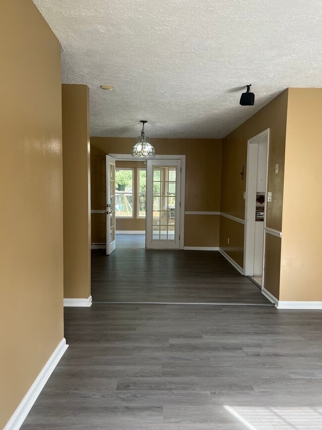 Building Photo - 848 Catalina Dr