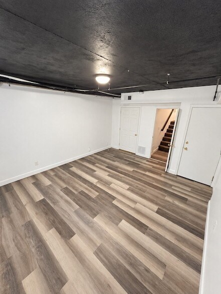 Building Photo - 54 Voyagers Ln