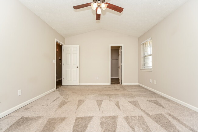 Building Photo - 76 Mallie Ct