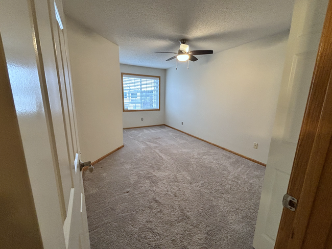 Second bedroom - 2327 Eagle Trace Ln