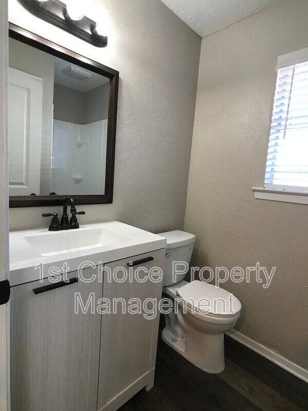 Building Photo - 6040 Blueridge Dr