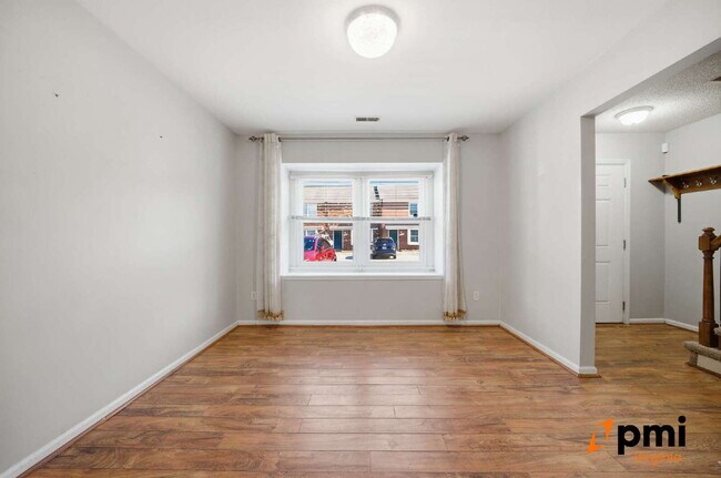 Building Photo - 2 PRIMARY BEDROOMS, LIVING ROOM AND DINING, PETS ALLOWED