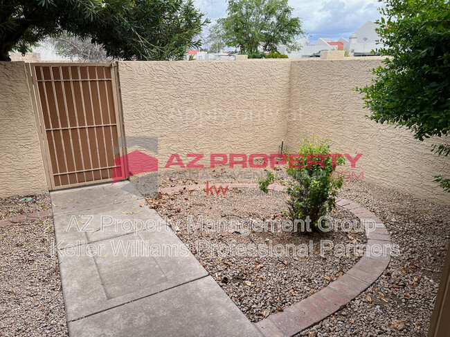 Building Photo - 4766 W New World Dr