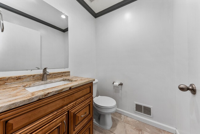 Building Photo - 38391 Churchill Ln