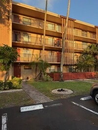 Building Photo - 480 NW 76th Ave