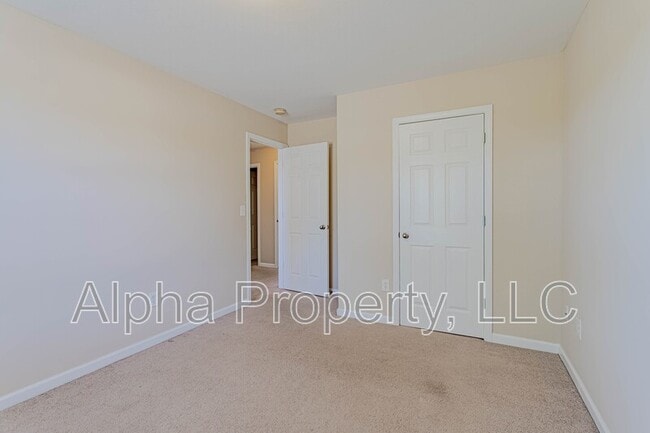 Building Photo - 500 Rudd Rd