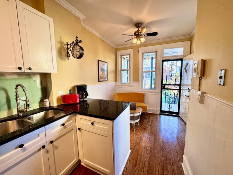 Building Photo - 527 Shepherd St NW