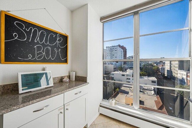 Building Photo - 2040 Franklin St