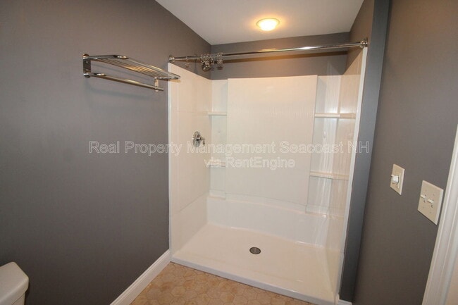 Building Photo - 21 Cutts Rd