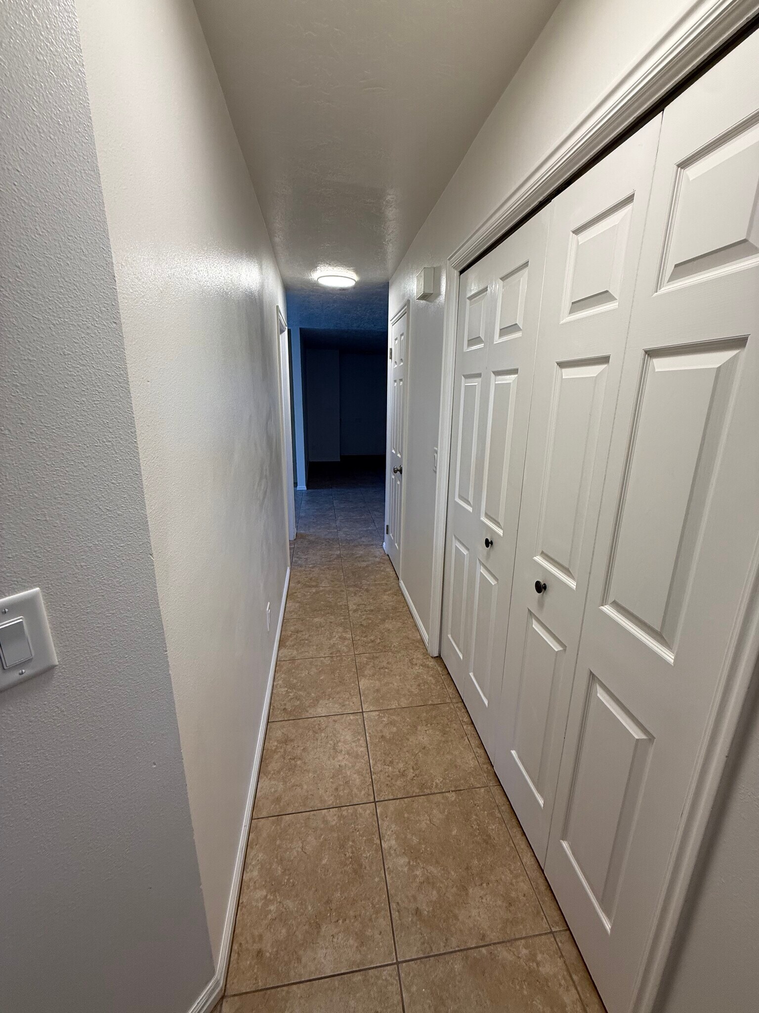 Building Photo - 556 S 1100 E