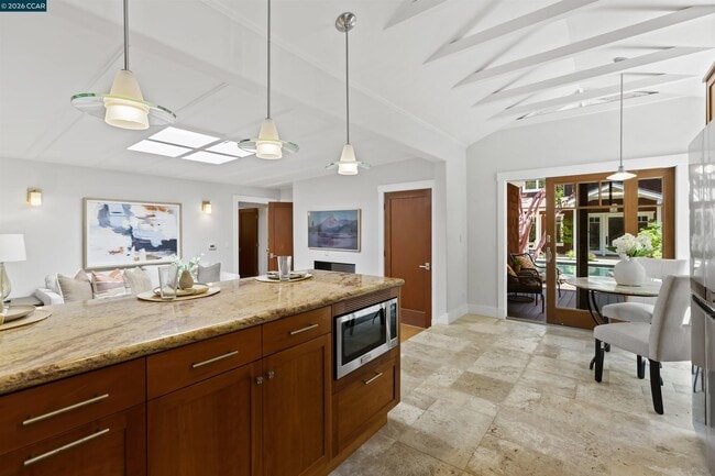 Building Photo - 1754 Reliez Valley Rd