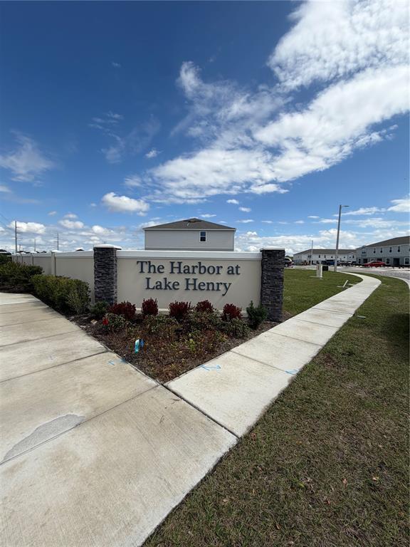 Building Photo - 211 Turtle Bay Ave