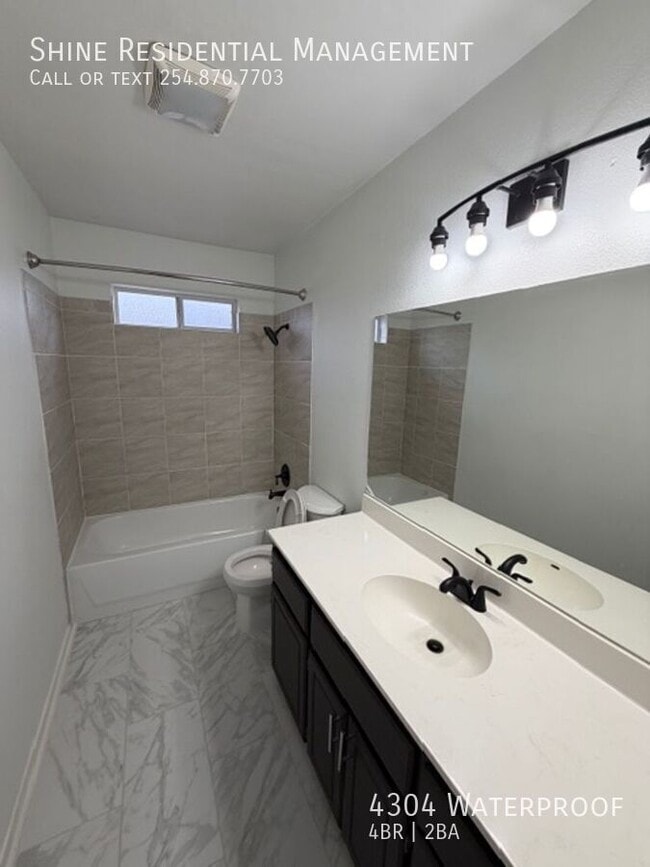 Building Photo - 4304 Waterproof-