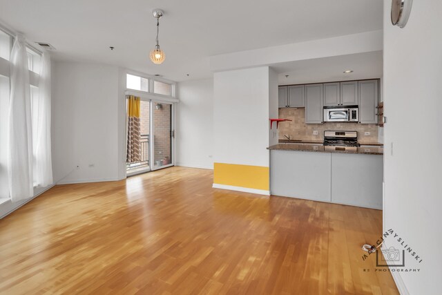 Building Photo - 3450 S Halsted St