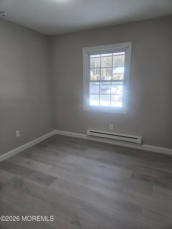 Building Photo - 361 Constitution Dr