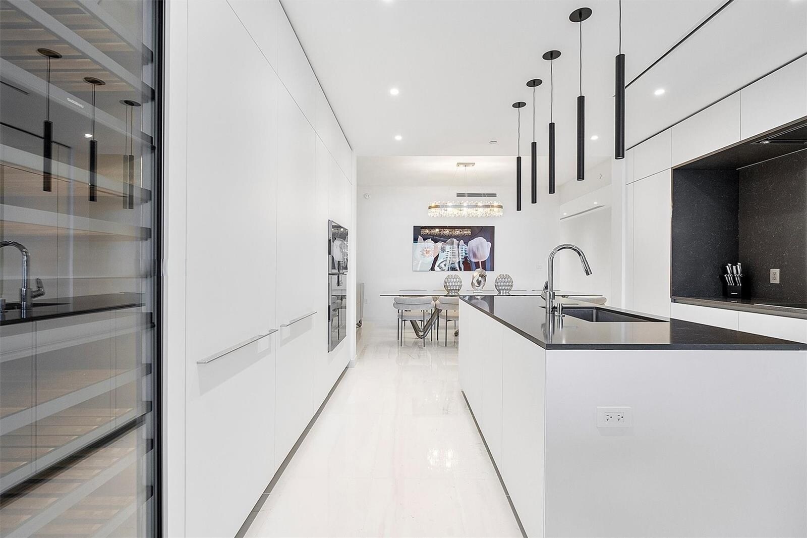 Building Photo - 300 Biscayne Boulevard Way