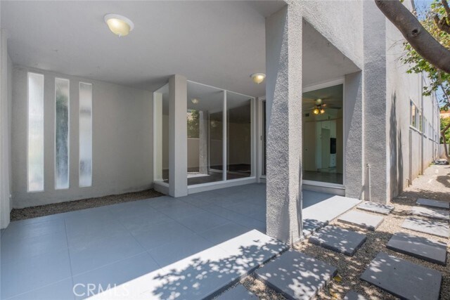 Building Photo - 432 S Sierra Madre Blvd