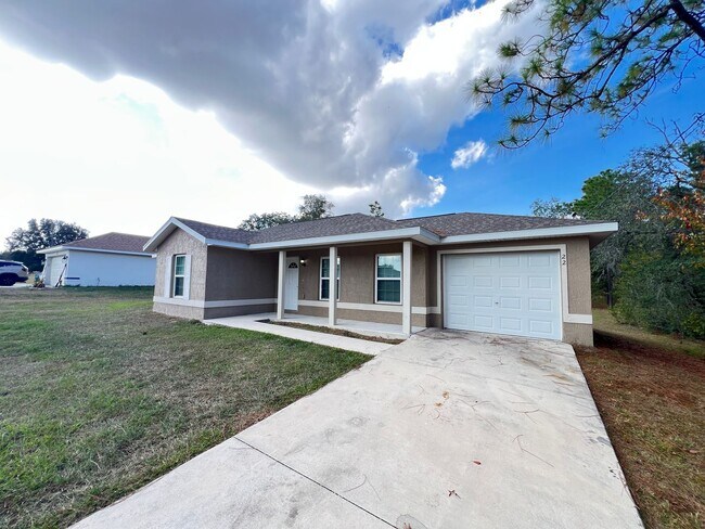 Building Photo - INCREDIBLE 3 Bedroom, 2 Bathroom Home in Ocala!!