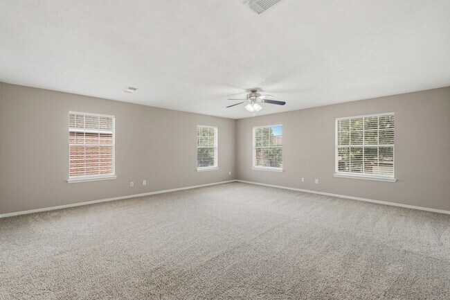 Building Photo - 3007 Eagle Lake Dr