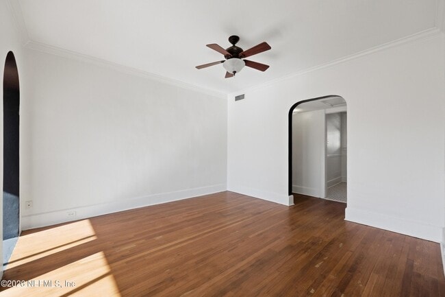 Building Photo - 1625 Seminole Rd