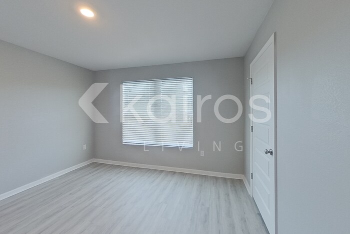 Building Photo - 4816 Malay Cir