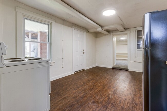 Building Photo - 316 Belonda St