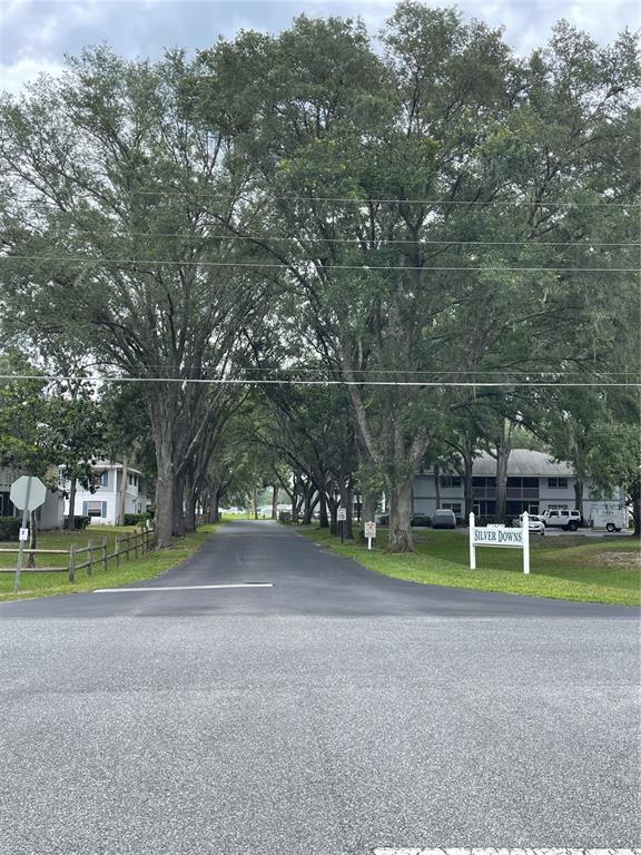 Building Photo - 571 Midway Track