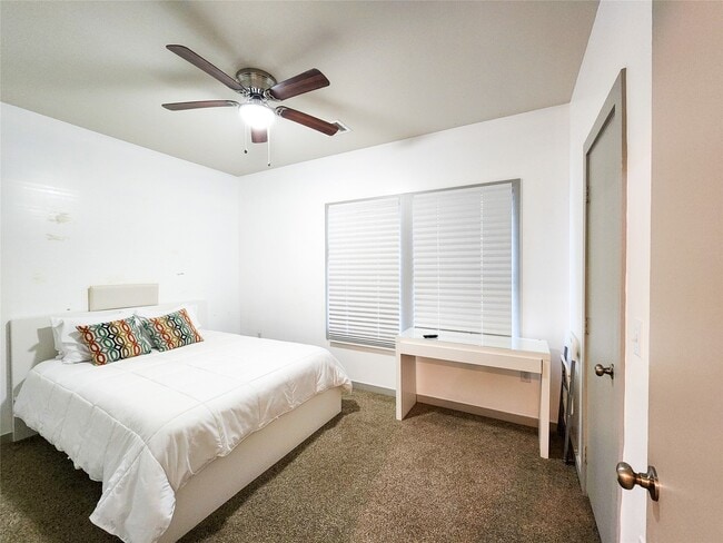 Building Photo - 5910 Shelburne St