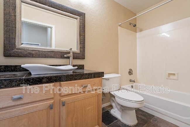 Building Photo - 2287 W Periwinkle Way