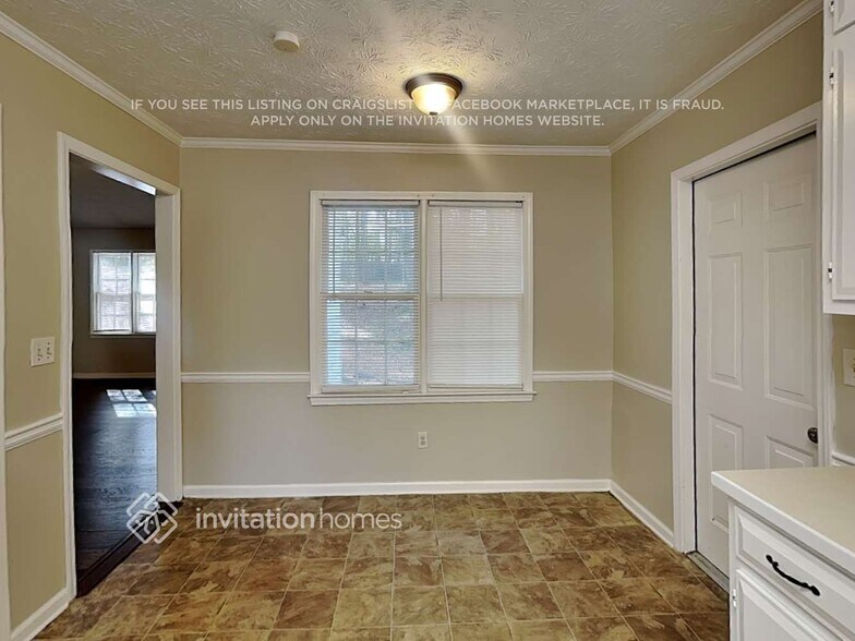Building Photo - 2634 Laurel Woods Ln SE