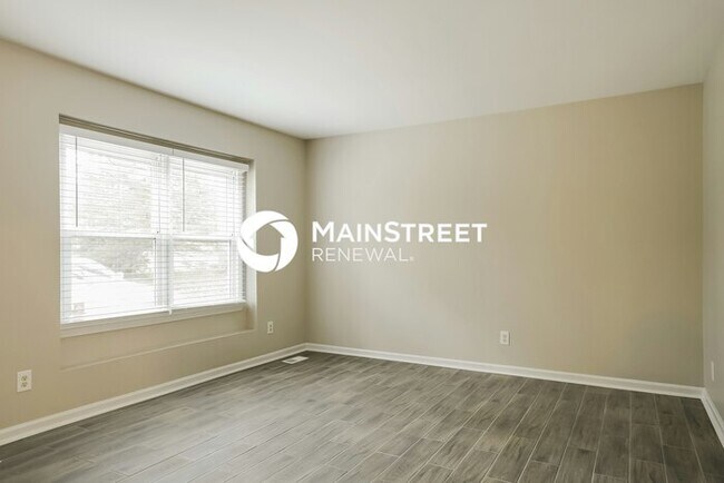 Building Photo - 3 Bedroom Pet-Friendly Home in KNIGHTDALE,...