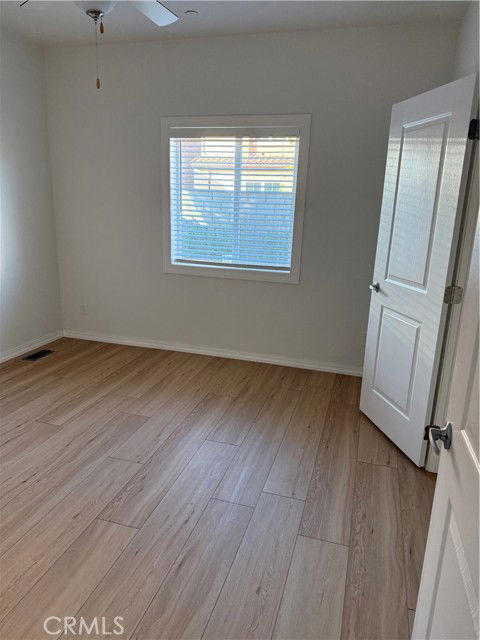 Building Photo - 7317 Kelvin Ave