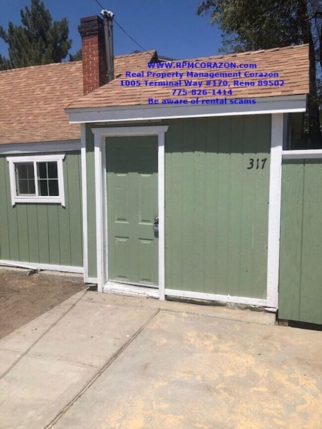 Building Photo - 317 C St