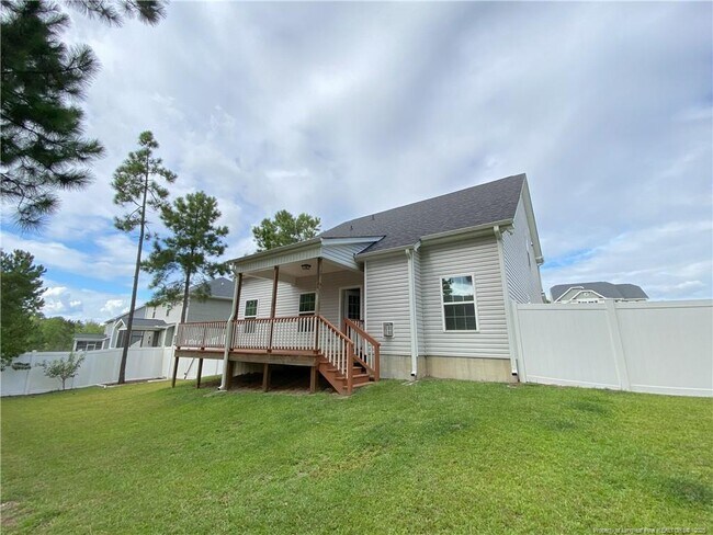 Building Photo - 43 Old Montague Way