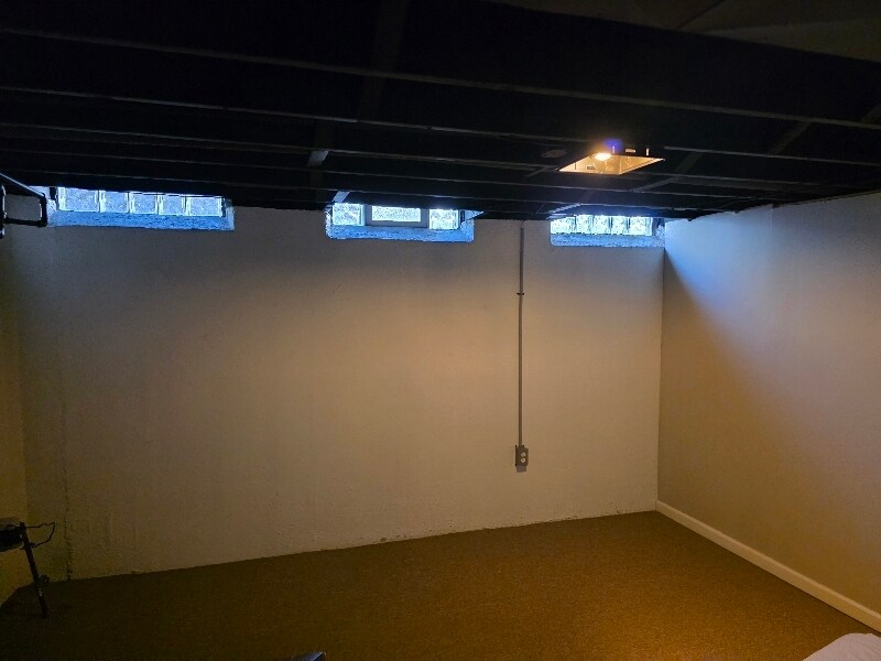 Building Photo - 31659 Perth St