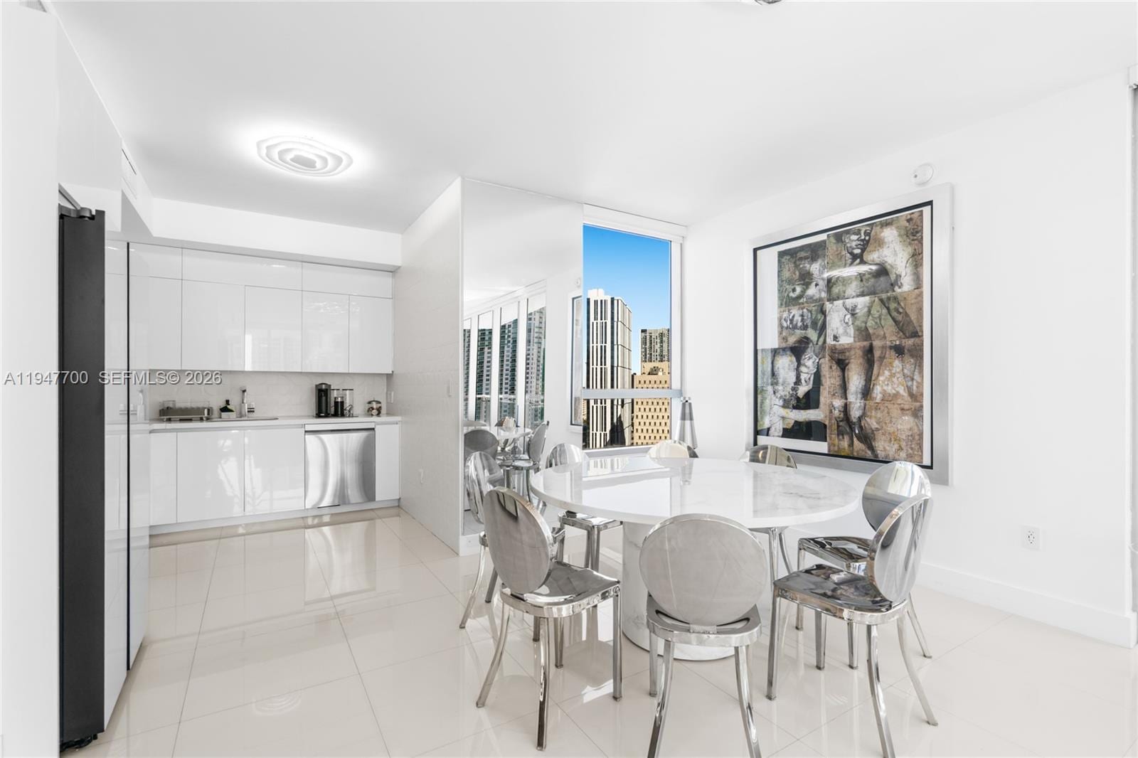 Building Photo - 90 SW 3rd St