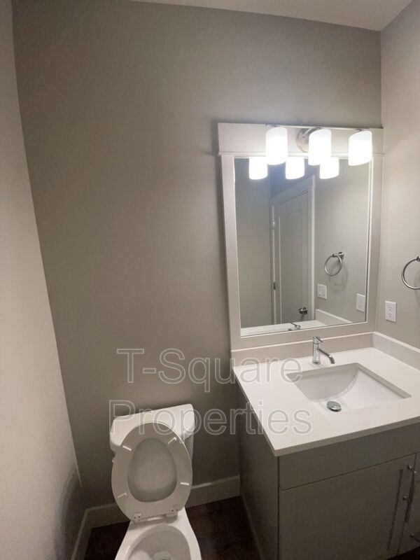 Building Photo - 19923 Cypress Way