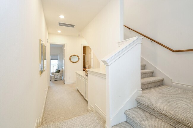 Building Photo - 191 N Timber Ridge Ct