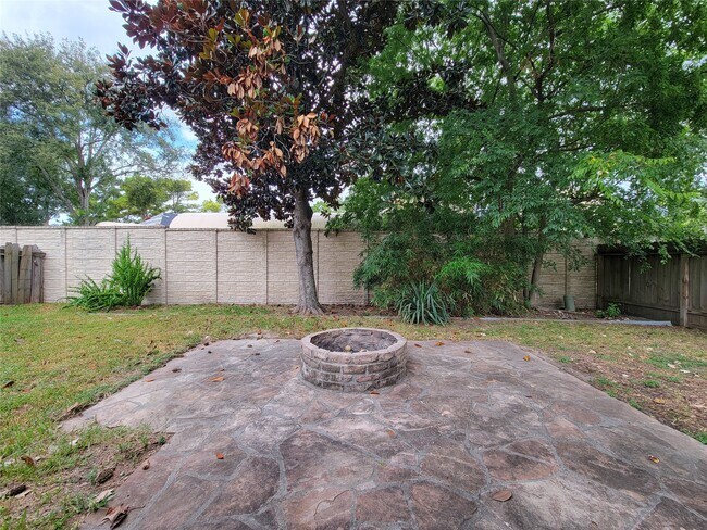 Building Photo - 18214 Arbormont Dr