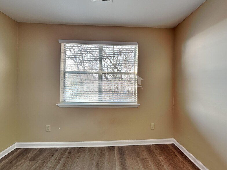 Building Photo - 1432 Brighton Cir