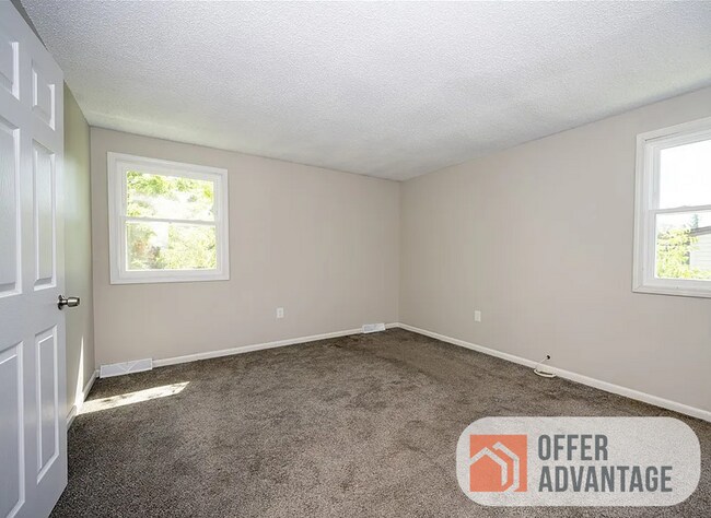 Building Photo - 261 Ehinger Dr