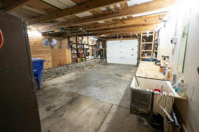 Building Photo - 809 Montreat Rd