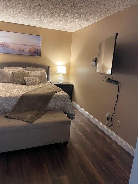 Building Photo - 13 Fox Rdg