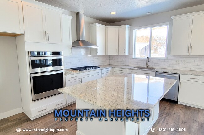 Building Photo - 2234 W Northridge Dr
