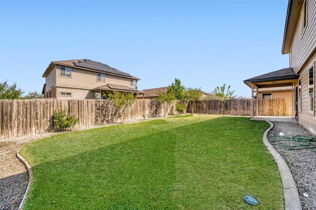 Building Photo - 301 Serpentine Ln